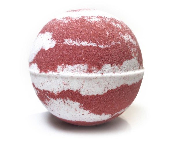 Nikki Stikki Botanicals – CBD Bath Bomb – Christmas Spirit Bomb (red/green) – 300mg CBD | CannaBlossom Canada